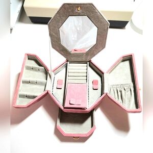 NWOT Pink nubuck suede travel jewelry box